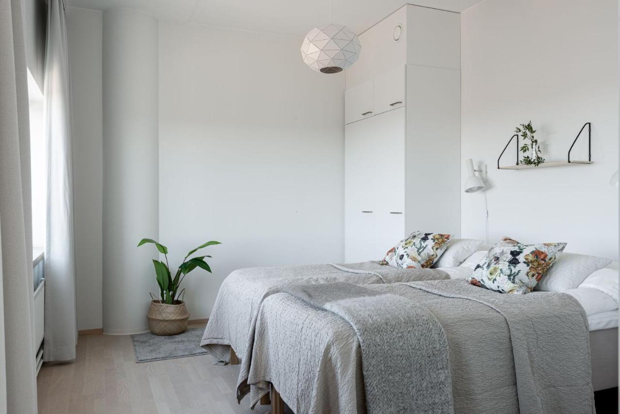 Sleepwell Apartments Itaekeskus, Close To Metro Helsinki Exterior foto
