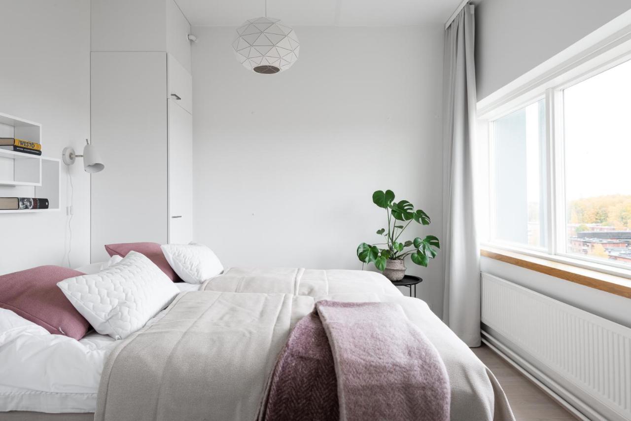 Sleepwell Apartments Itaekeskus, Close To Metro Helsinki Exterior foto