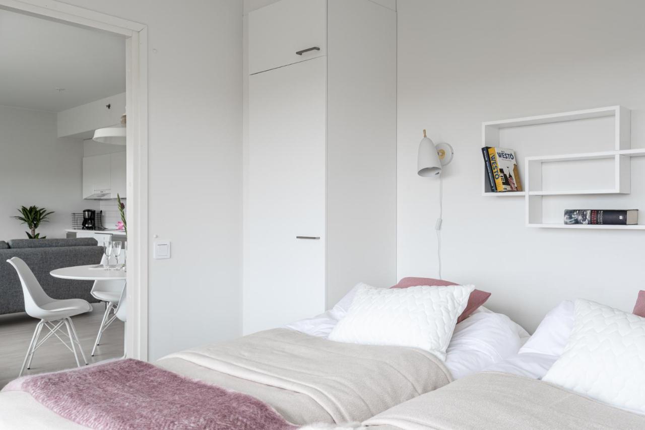 Sleepwell Apartments Itaekeskus, Close To Metro Helsinki Exterior foto