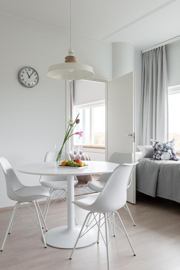 Sleepwell Apartments Itaekeskus, Close To Metro Helsinki Exterior foto
